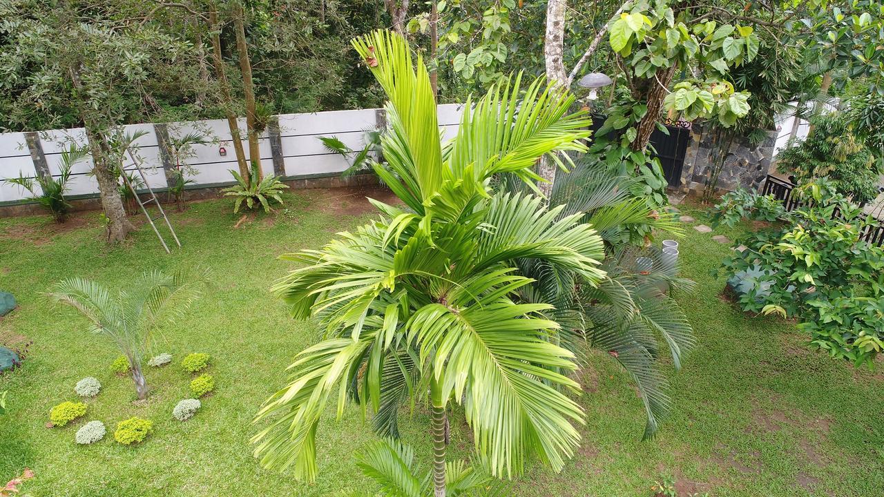 Avendra Garden Hotel Monaragala Exterior photo